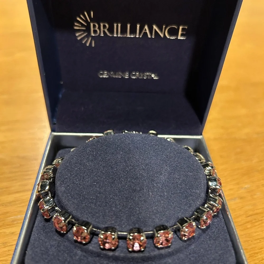 Pink and Silver crystal bracelet - Picture 2 of 5